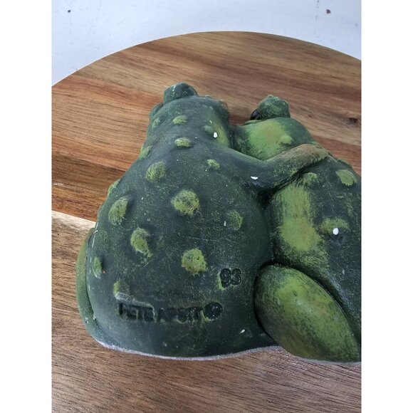 Vintage 90s Pete Apsit  Frog Toad Figurine Large Eyes Kissing Pair  See Pics - Picture 5 of 7